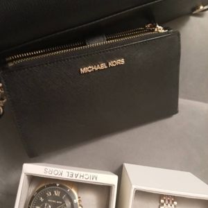 Michael Kors purse/wallet